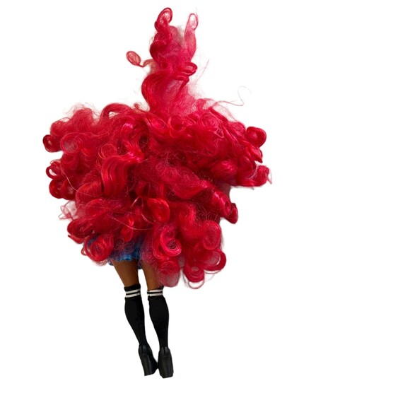 LOL Surprise OMG Doll Class Prez Doll and Accessories - Picture 2 of 2